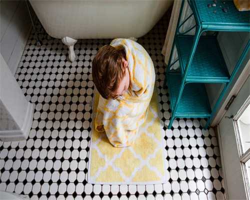 孕6周hcg下降了一半多一定是胎儿停育了吗？