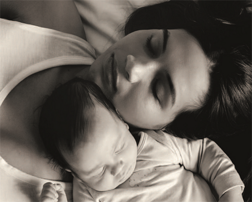 取卵后盆腔积液怎么消除  能移植吗